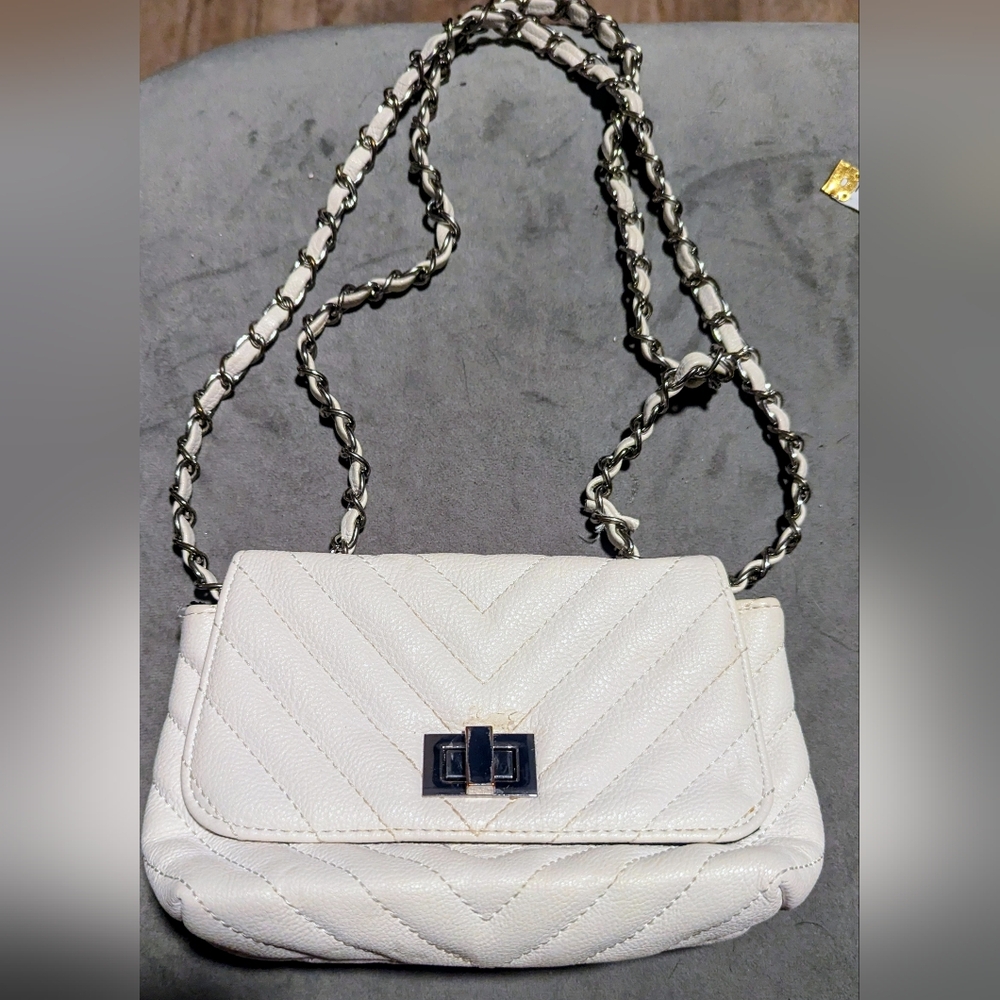 Steve Madden White with Silver Chain Bag